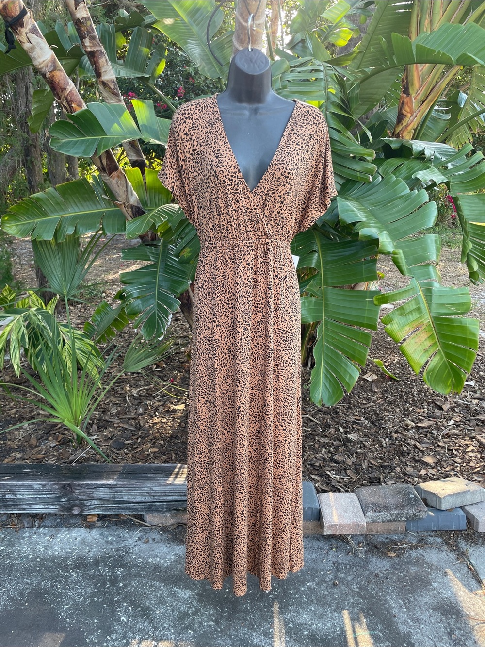 Leopard print wrapped dress from Amazon essentials - Picture 1 of 9